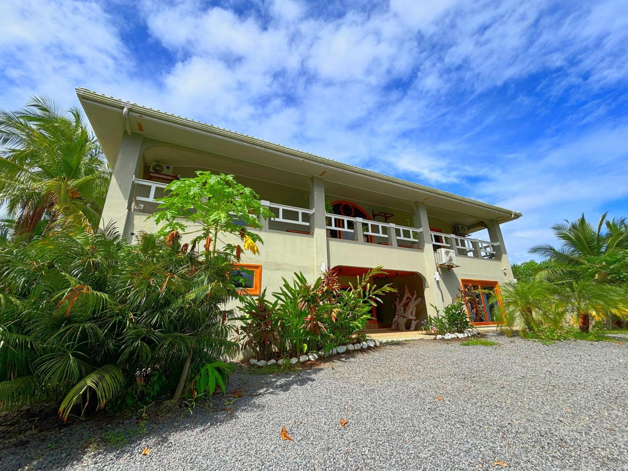 Royal Palm Retreat Apartment Cabrera Exterior photo