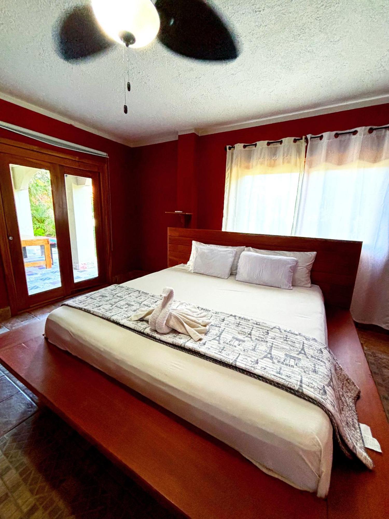 Royal Palm Retreat Apartment Cabrera Exterior photo